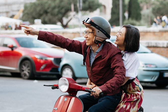 Rome Vespa Photography Service - Colosseum photos in the first 30 minutes