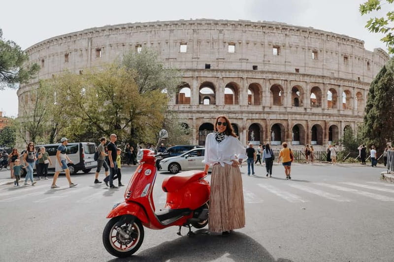 Rome: Vespa Ride in the Streets with Photography - Gianicolo Hill and the wide Rome view