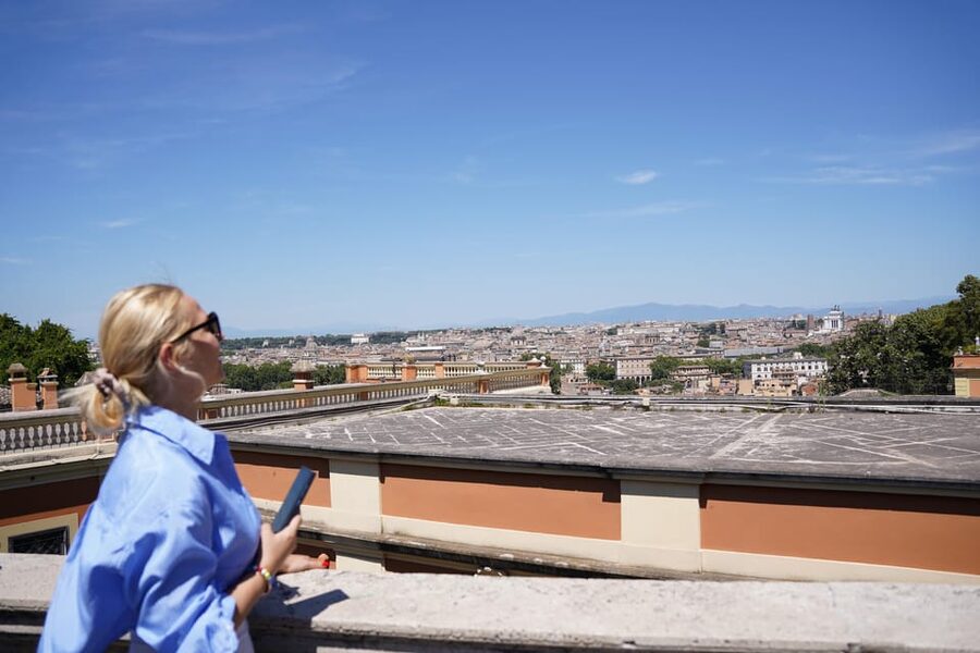 Rome: Vespa Ride with Pictures and Sweet Tastings - Piazza Navona: Rome’s opening taste