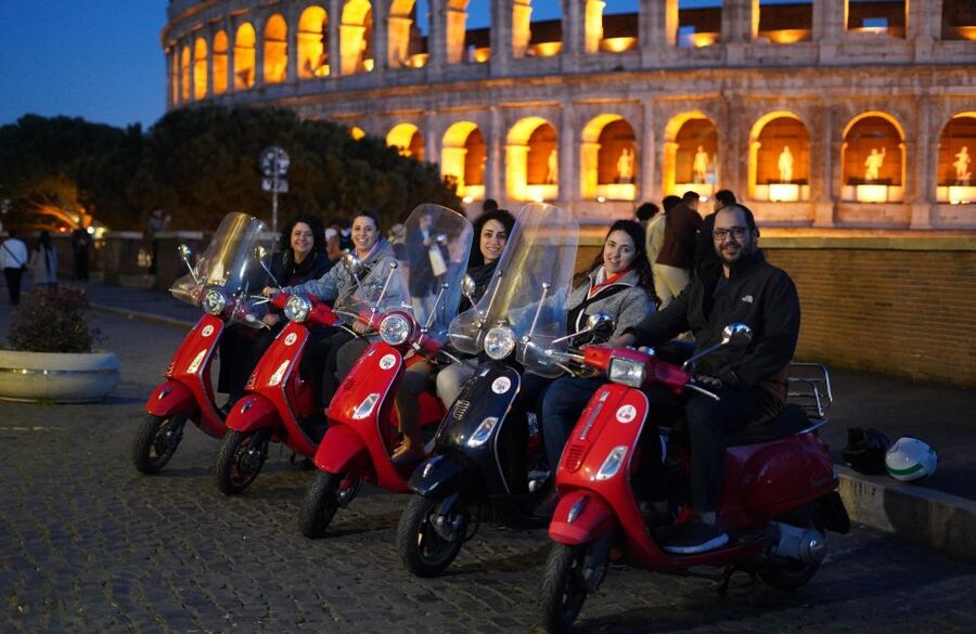 Rome: Vespa Scooter Night Tour with Pro Photographer service - Safety, comfort, and who should book