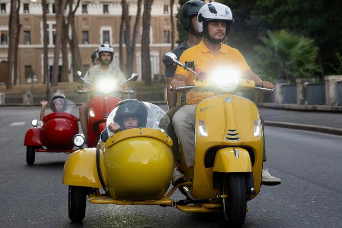 Rome Vespa Sidecar Tour — 90-Minute City Highlights Tour - The Colosseum: five minutes for the classic Roman photograph