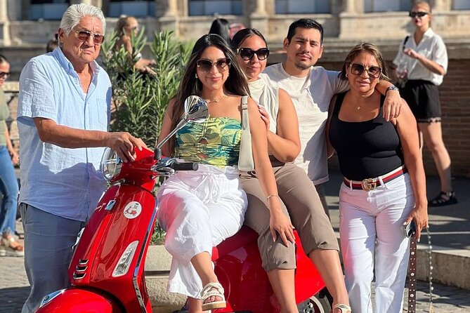 Rome Vespa Tour and Professional Photoshoot - Trastevere, the aqueduct fountain, and Janiculum Hill