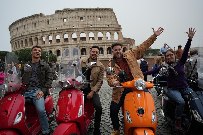 Rome: Vespa Tour with Photographer and Tiramisu treat - Orange Garden and the Aventine view