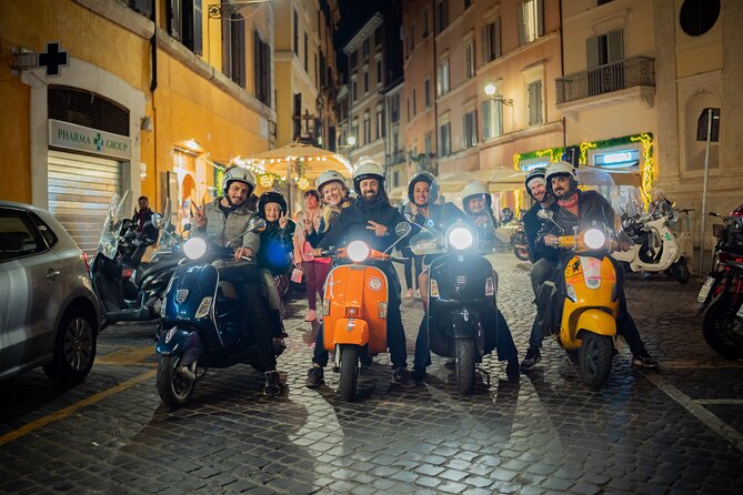 Rome Vespa tour with Pro Photographer - Fontana dell’Acqua Paola and Janiculum Hill views