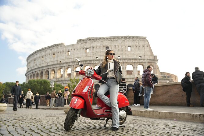 Rome: Vespa Tour with Professional Photoshoot - Starting beside the Colosseum