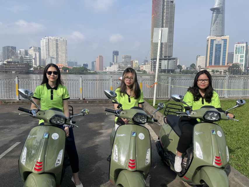 Saigon: Night Sightseeing And Street Food Tour By Vespa - The First Stop: Grilled Pork Vermicelli and Spring Rolls