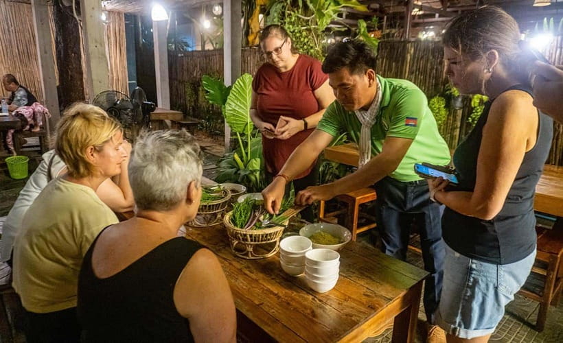 Siem Reap: Evening Foodie Vespa Tour / Tuk Tuk Available - Practical advice for a smoother evening