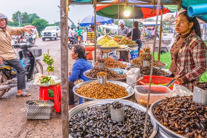 Siem Reap Evening Foodie Vespa Tour / Tuk Tuk Available - Khmer flavors at a local restaurant