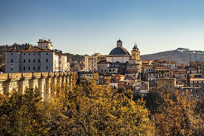 Surroundings of Rome on Vespa - Why ride beyond Rome by Vespa?
