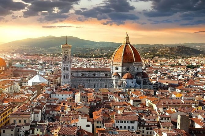 Tuscany Vespa Tour: Lunch & Wine Tasting, Countryside Roads - A Tuscan lunch with wine and olive oil