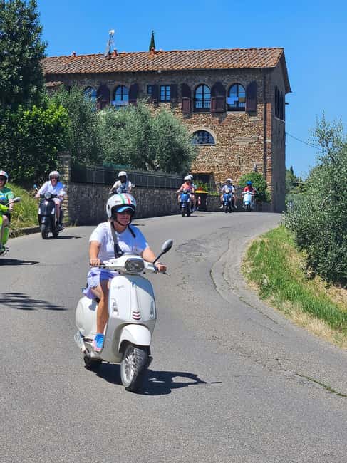 Tuscany: Vespa Tour with Traditional Lunch - Two hours on winding Tuscan roads