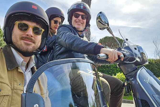 Unforgettable 1.5-Hour Private Vespa Sidecar Tour of Florence - Why a Vespa sidecar makes sense in Florence