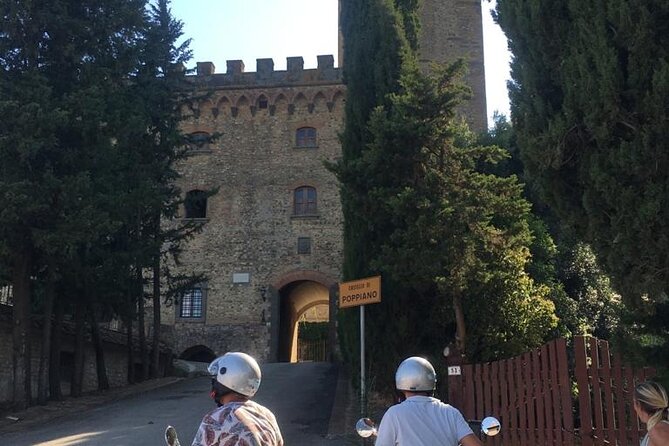 Vespa Elettrica 70 (125) Rental for the Full Day in Florence - Returning to Borgo Ognissanti