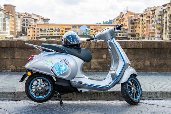 Vespa Elettrica 70 (125) Rental for the Full Day in Florence - Riding from Florence toward Chianti