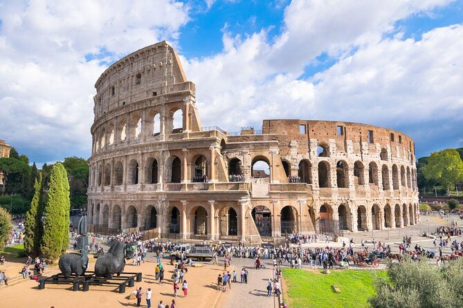 Vespa Primavera 125 cc Rental at Rome 24 ore - Key points to know before you book