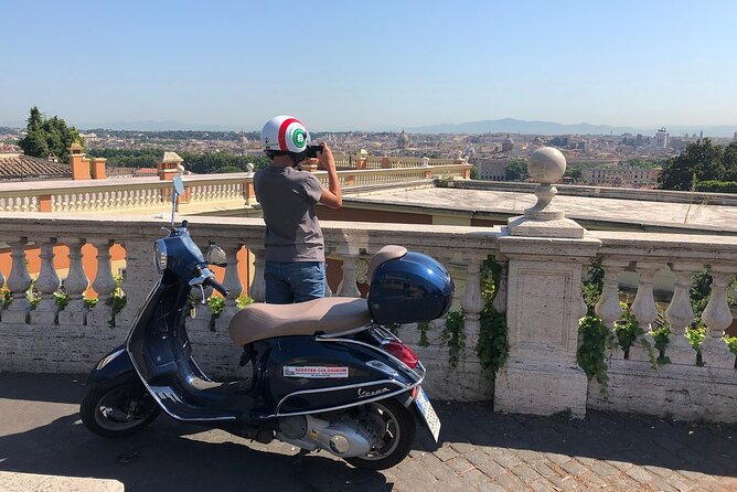 Vespa Primavera 125 cc Rental at Rome 24 ore - Riding from the Colosseum to Rome’s great sights