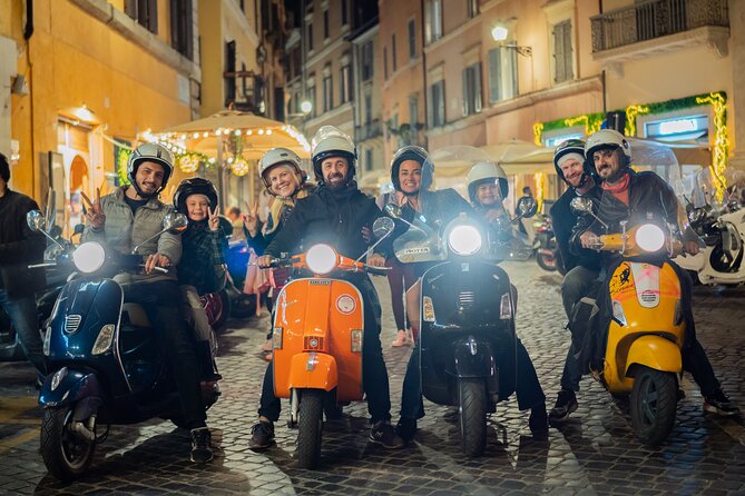 Vespa Scooter Tour in Rome with RomeIsMyLove Pro Photo Team - Bocca della Verità and a famous marble face