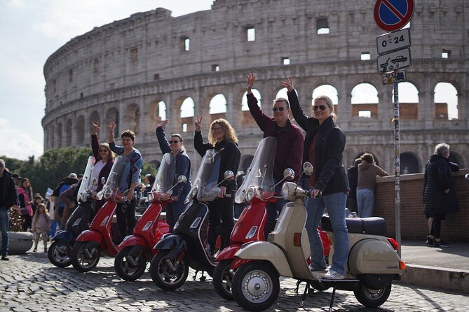 Vespa Scooter Tour in Rome with RomeIsMyLove Pro Photo Team - Gianicolo Terrace for Rome’s broadest view