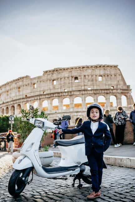 Vespa Scooter Tour "Rome as a Local" - Finishing at the Pantheon