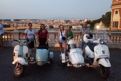 Vespa Sidecar Tour at Day/Night with Pickup