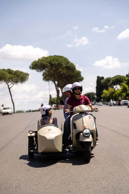Vespa Sidecar Tour: Highlights of Rome - Why a Vespa sidecar works so well in Rome