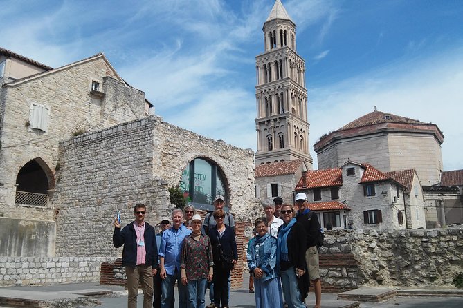Vespa sightseeing tour & rental - Meet Split on two wheels - What the guide service appears to be like