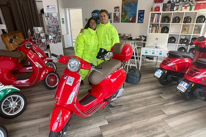Vespa tour adventure on the lake - Villa Carlotta and its botanical gardens
