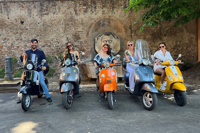Vespa Tour Guided by Local in Rome - Piazza Navona brings the tour to a lively finish