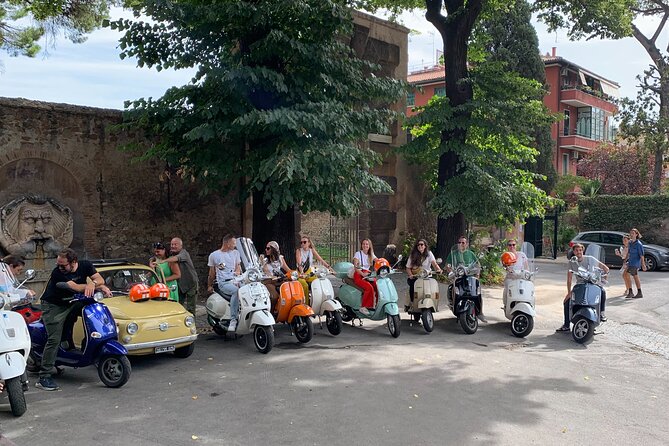 Vespa Tour in Rome Driven by Us with Optional Pick Up - Starting at Piazza dei Calcarari