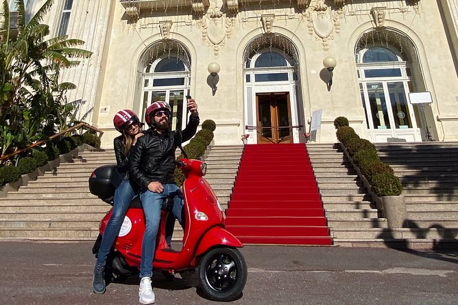 Vespa Tour in Sanremo for half a day - Corso Imperatrice and Sanremo’s grand old face