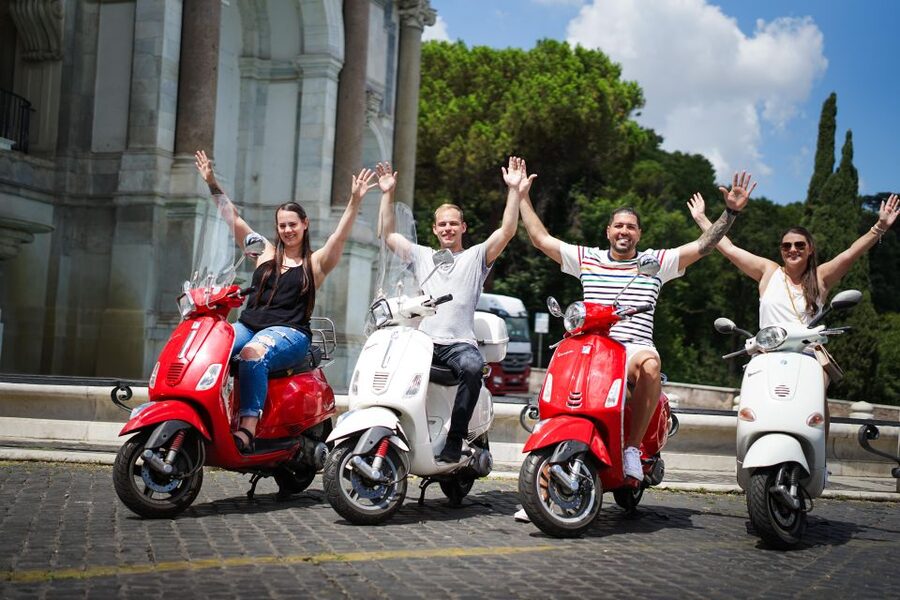 Vespa tour with Professional Photoshoot - Key points to know before you ride