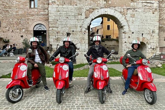 Vespa tour with written guide of Marche Riviera del Conero - Monte Conero: beaches reached by scooter