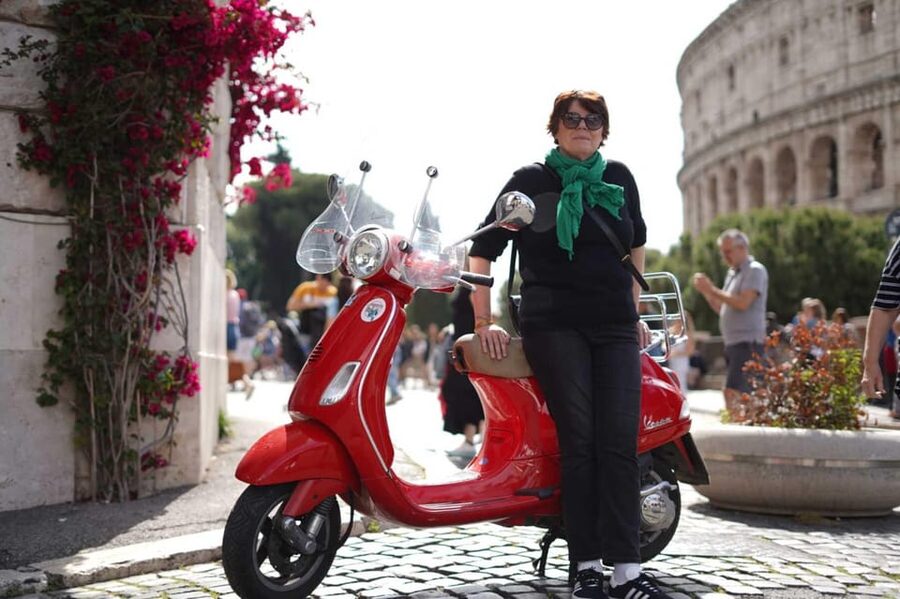 Vespa Voyage: Scenic Routes of Rome - Why a Vespa is a smart way to see Rome quickly